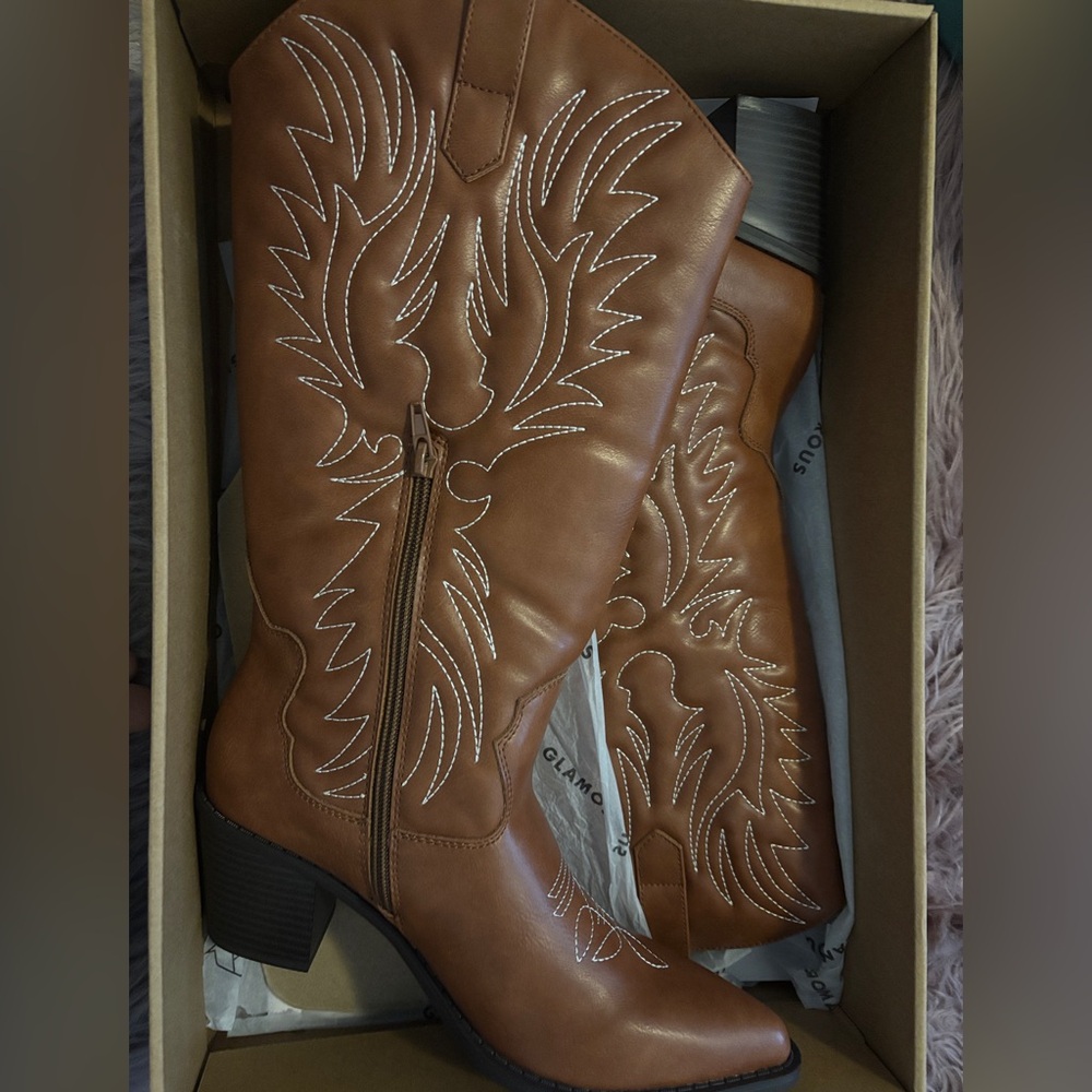 ASOS Tan  Light Brown Cowgirl Boots With Small Heel Size 8
